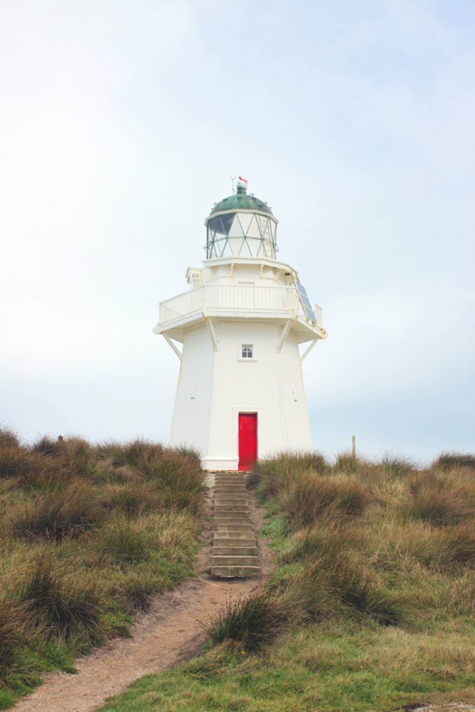 9 reasons why the Catlins needs to be on your New Zealand itinerary | Waipapa Point Lighthouse #newzealand #thecatlins #waipapapoint #simplywander