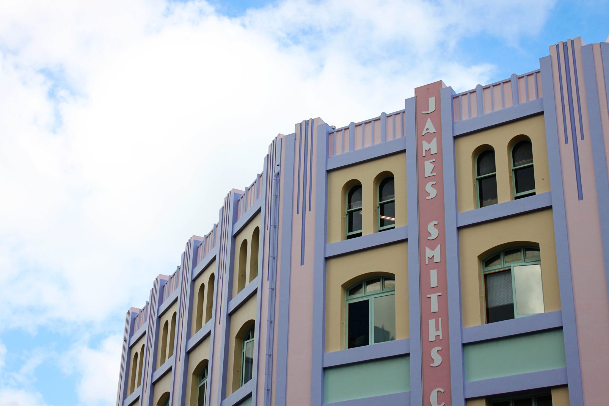 Discover the coolest street in Wellington New Zealand | 6 Fun things to do in Wellington New Zealand with kids | Cuba Street #wellington #newzeland #simplywander #cubastreet