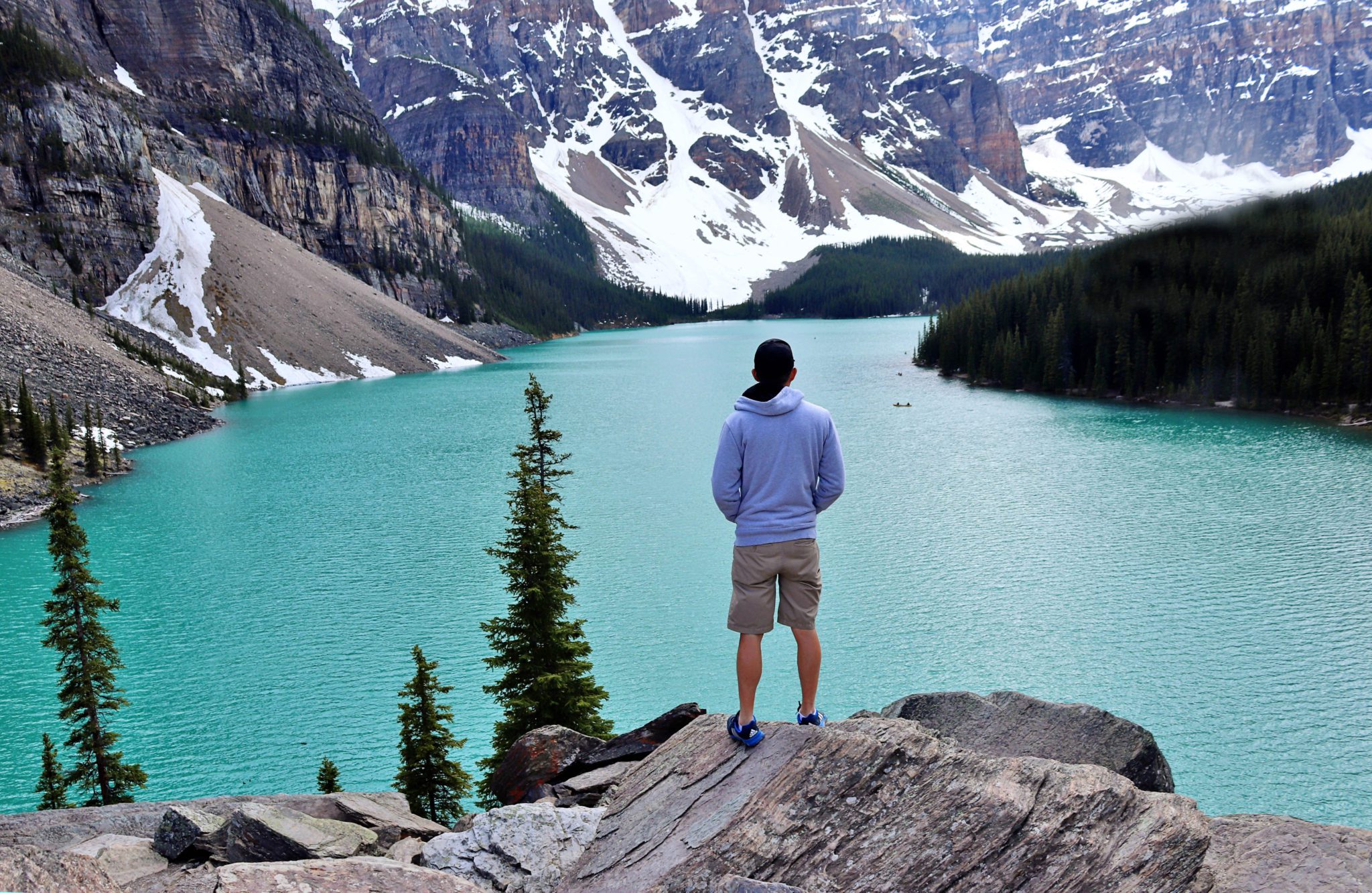 Tips for taking photos at Moraine Lake | Banff Photography Guide: 15 Amazing Spots to take Photos in Banff | Simply Wander #banff #canada #simplywander #morainelake