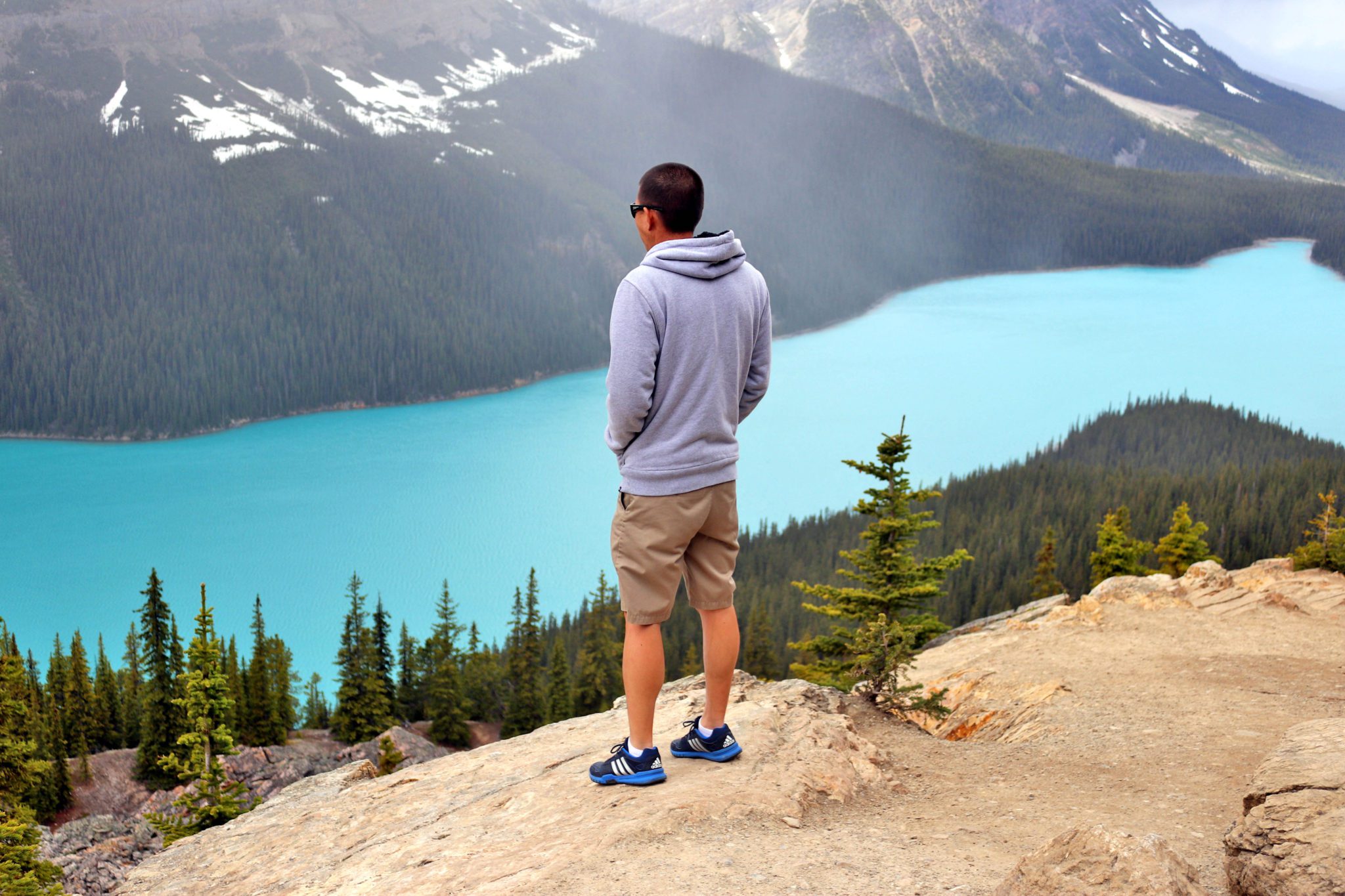 Banff Photography Guide: 15 Amazing Spots to take Photos in Banff | Columbia Ice Fields Parkway Peyto Lake #banff #canada #simplywander #columbiaicefieldsparkway #columbiaicefieldsparkway #peytolake