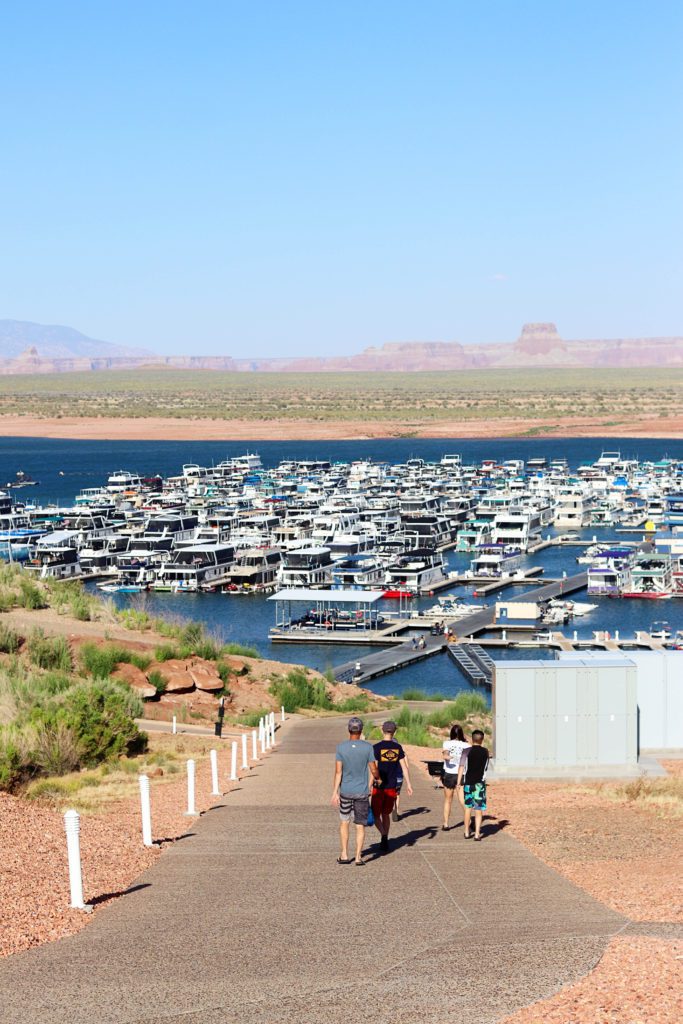 First Time Guide to Lake Powell | Simply Wander #lakepowell #simplywander