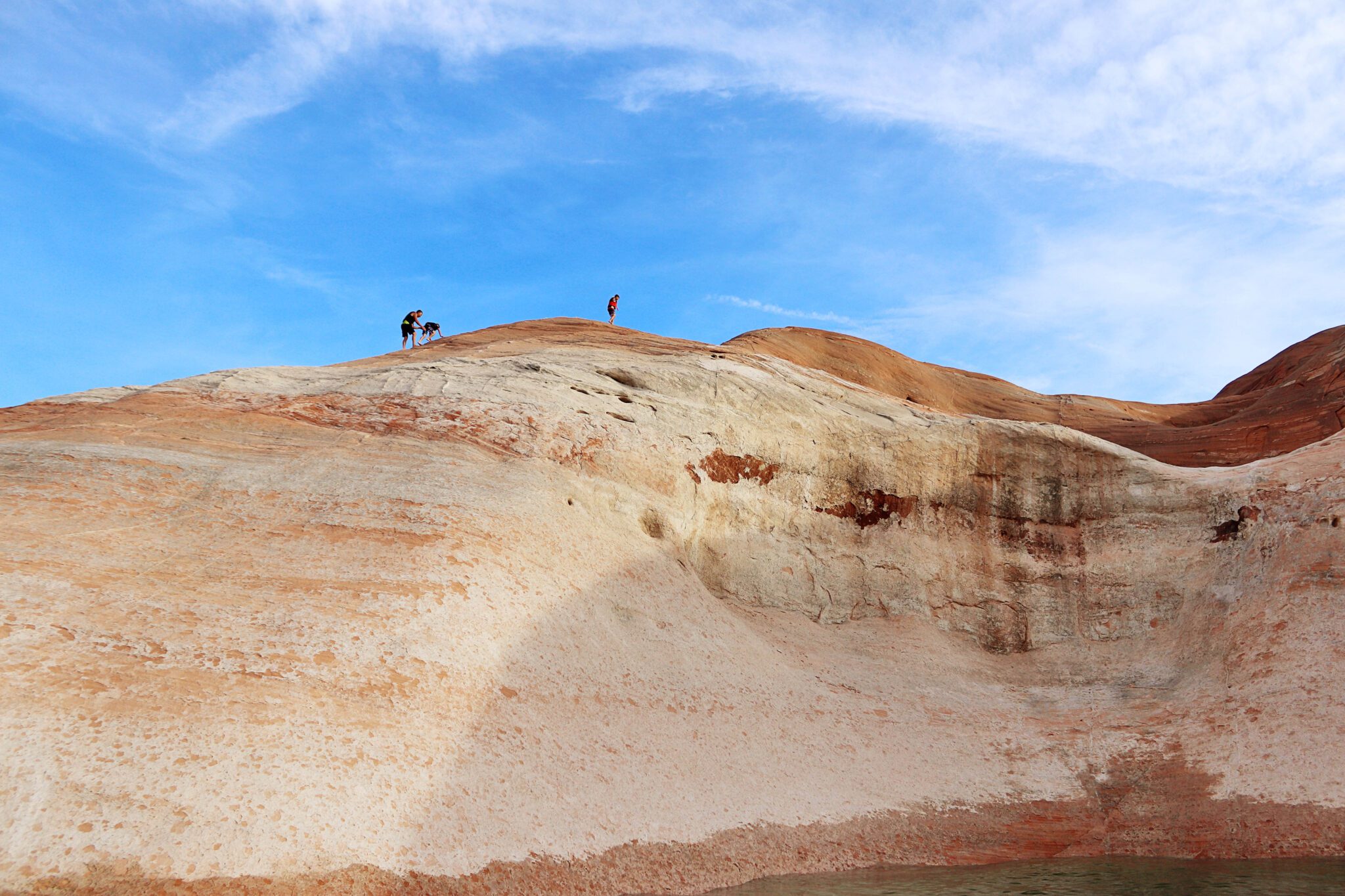 First Time Guide to Lake Powell | Hole in the Roof #lakepowell #holeintheroof #simplywander