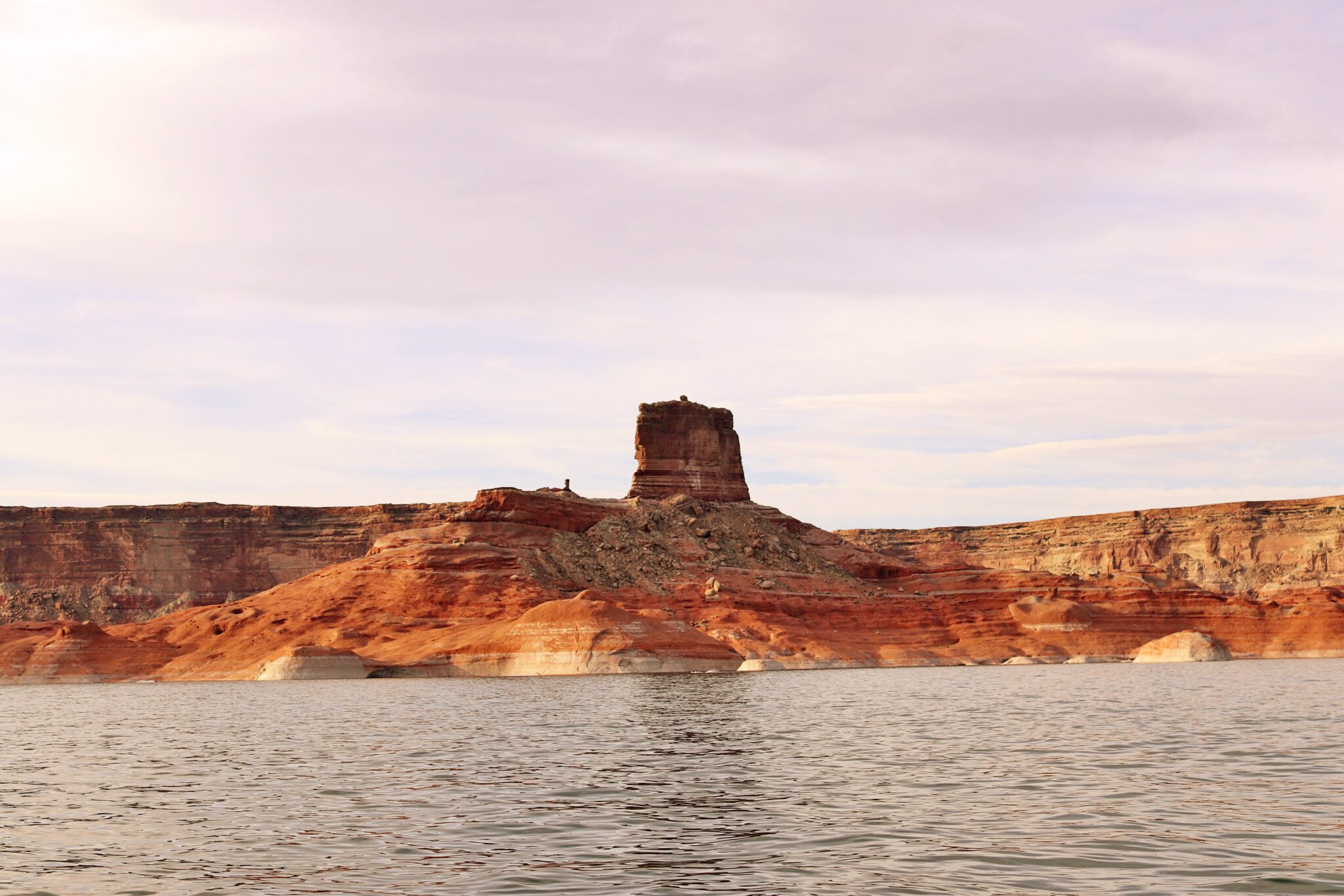 First Time Guide to Lake Powell | Cookie Jar Butte #lakepowell #cookiejarbutte #simplywander