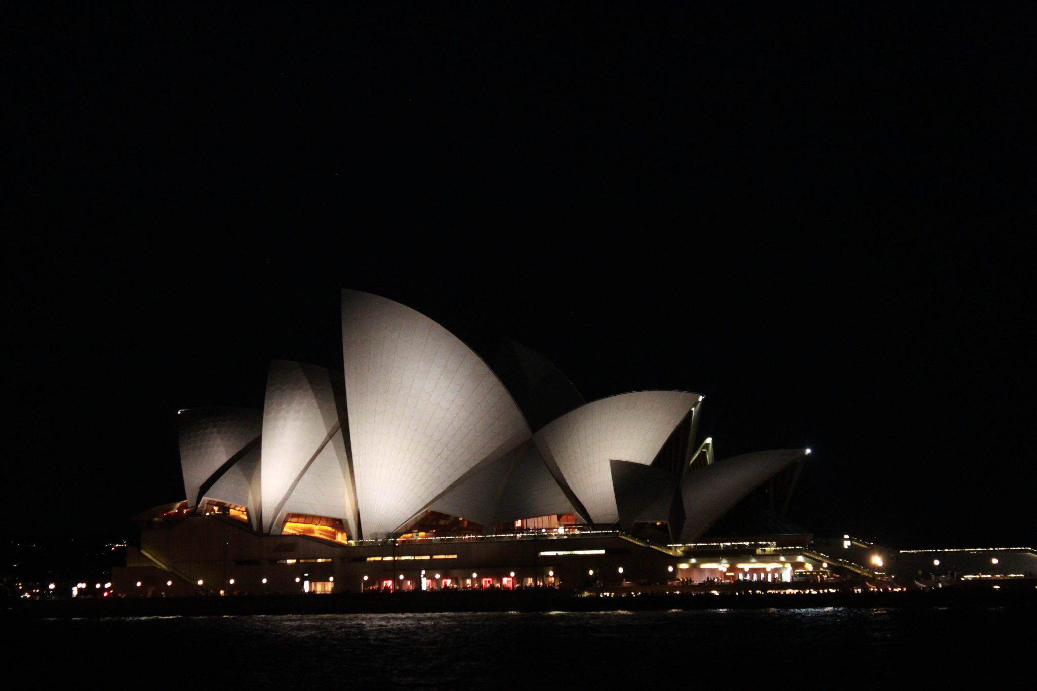 Tips for visiting the Sydney Opera House- Top 10 things to do in Sydney #sydney #australia #sydneyoperahouse #simplywander