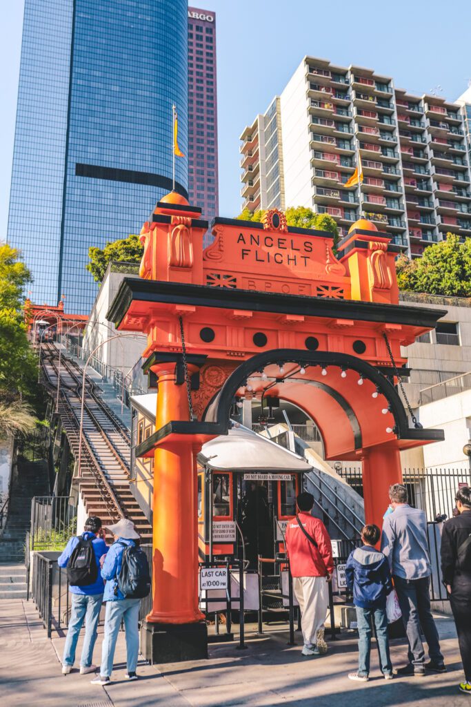 13 awesome things to do in  LA with kids | Angel's Flight #simplywander