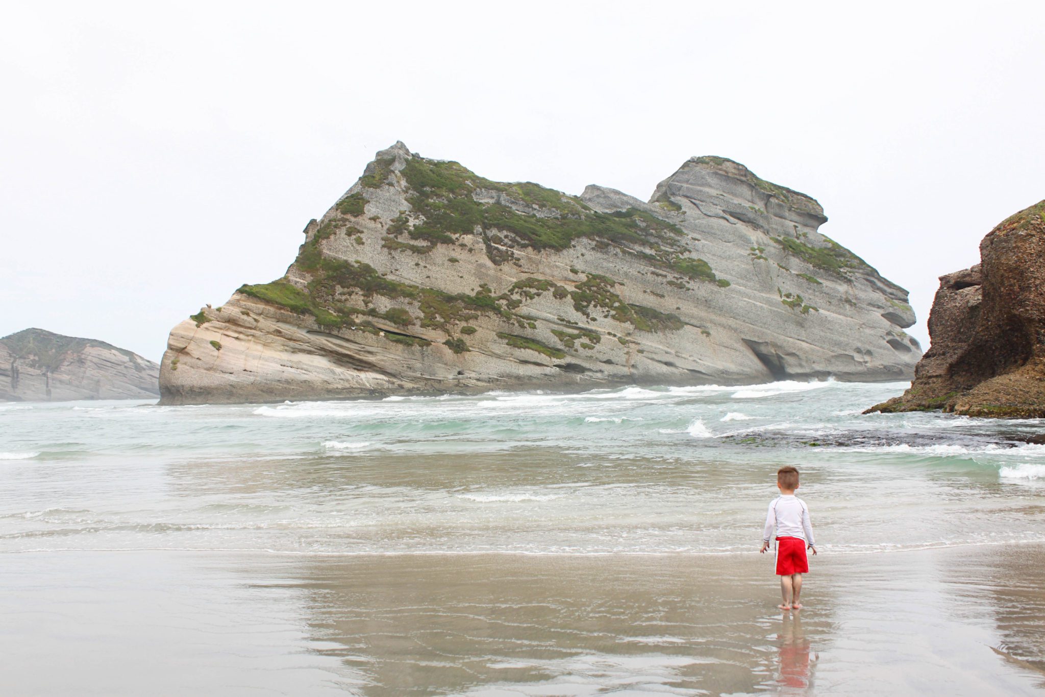 Wharariki Beach is one of the most beautiful beaches in New Zealand } 10 Must see locations at Golden Bay New Zealand #goldenbay #newzealand #whararikibeach #simplywander