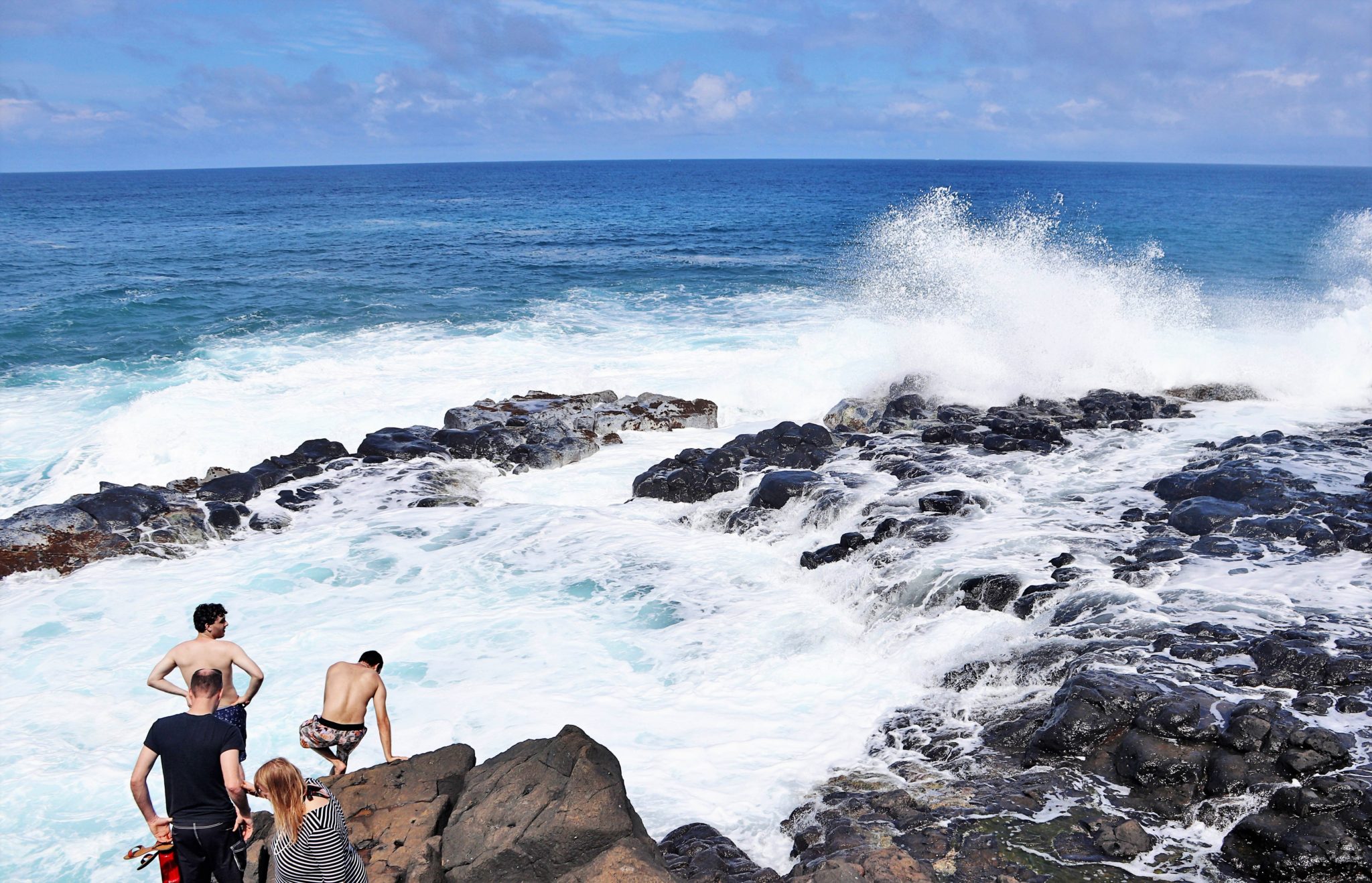 8 of the best hikes in Kauai with kids | Queen's Bath #simplywander #kauai #hawaii #queensbath