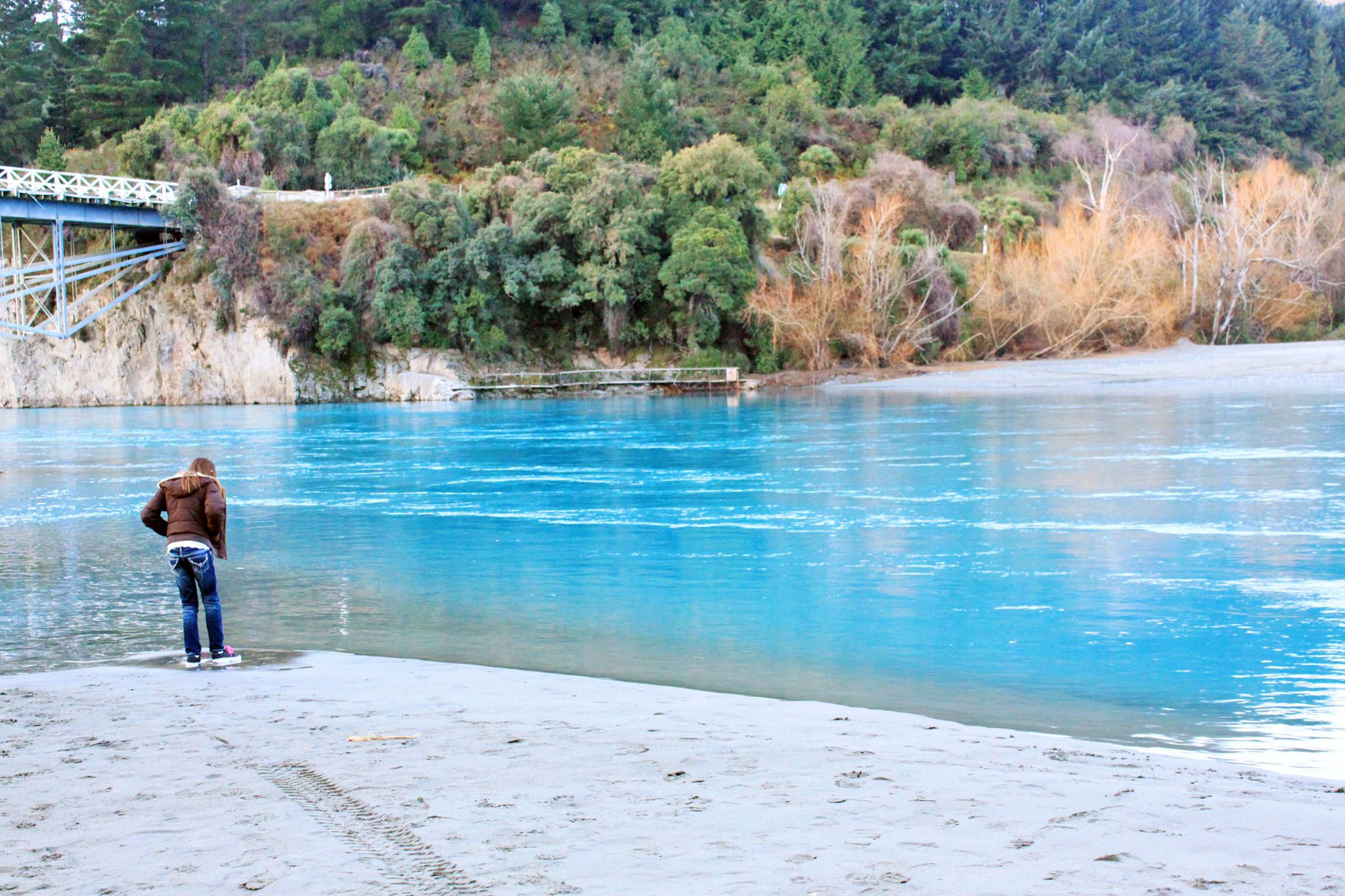 Rakaia Gorge is a hidden gem in New Zealand- Visit these 17 underrated spots on New Zealand's South Island- Where to go in New Zealand #newzealand #southisland #rakaiagorge