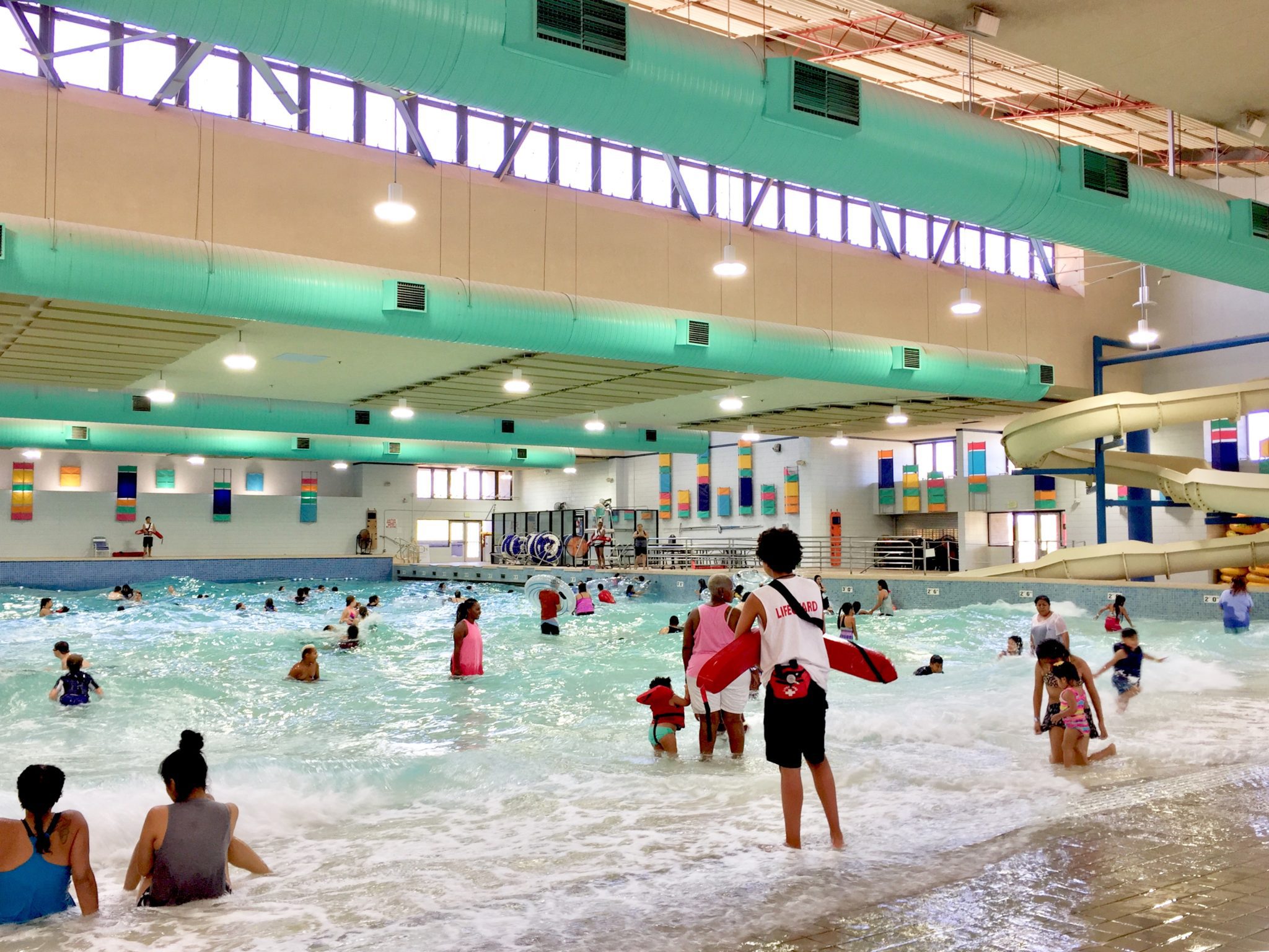 Best pools and splash pads in Phoenix and the East Valley- 101 activities for Phoenix Kids #phoenix #arizona #kiwanispark