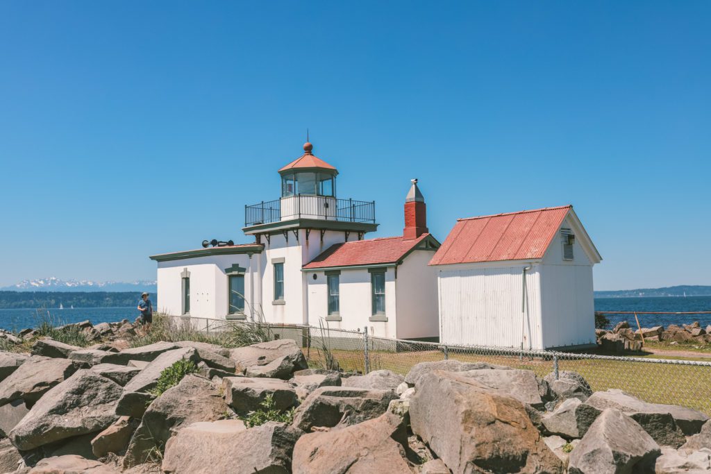 Fun Things to Do in Seattle With Kids | Discovery Park West Point Lighthouse #simplywander