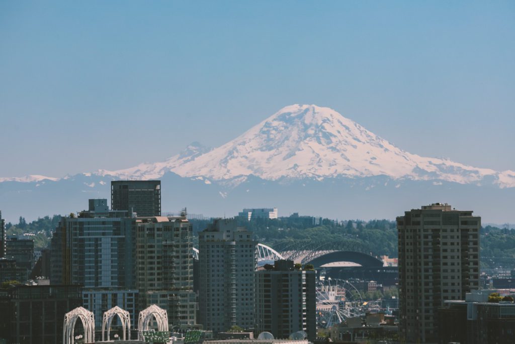 Fun Things to Do in Seattle With Kids | Kerry Park #simplywander