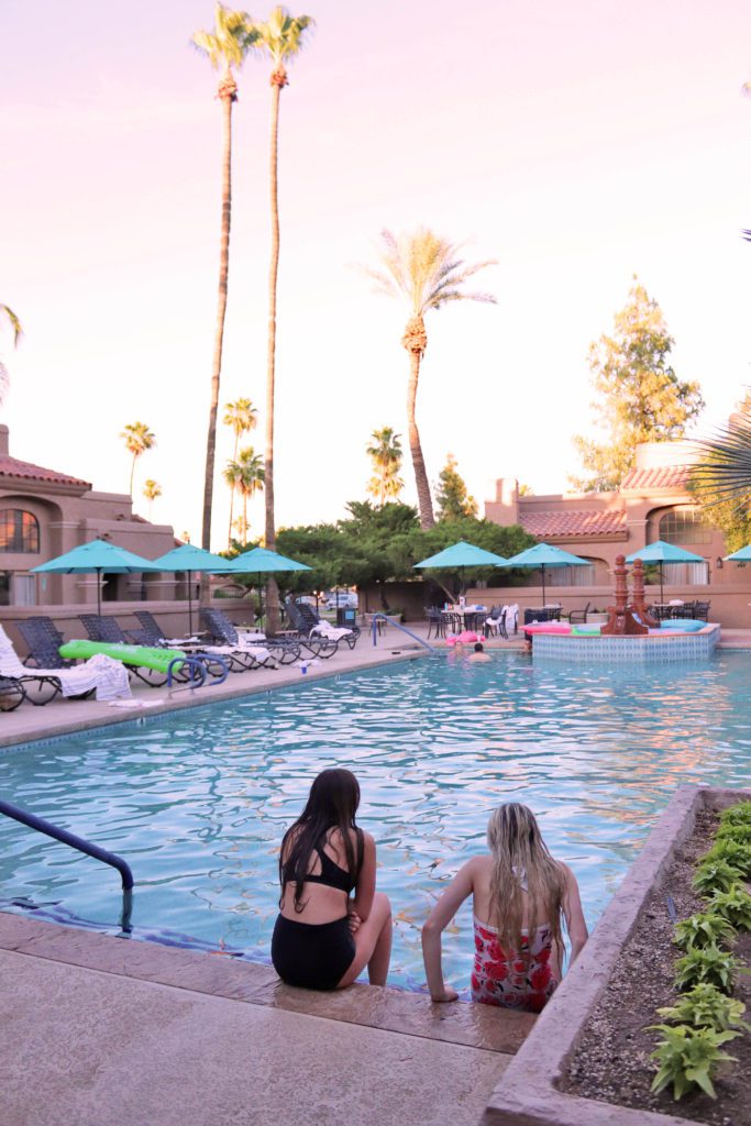 Best places to stay in Scottsdale Arizona | How to spend a girl's weekend in Scottsdale #scottsdale #arizona #scottsdaleplazaresort