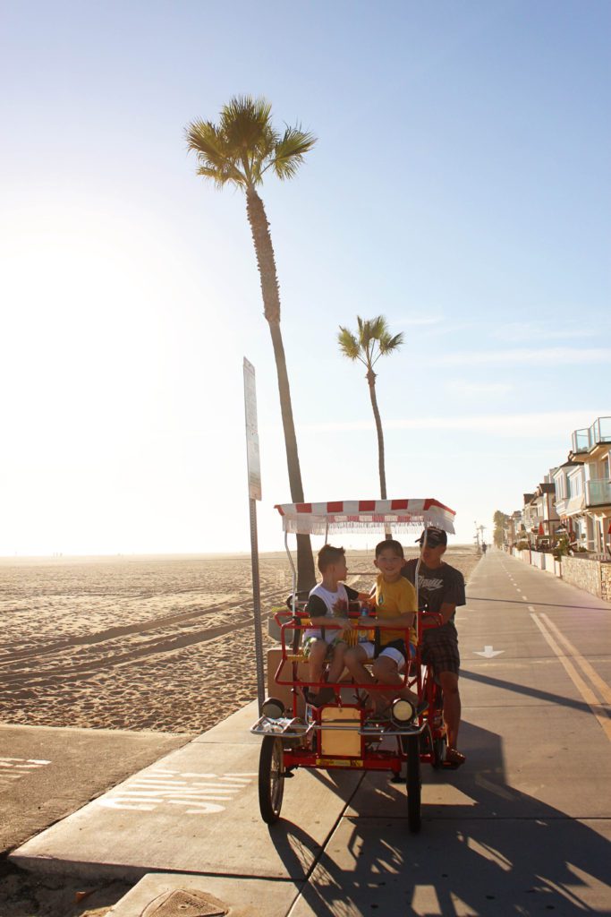 9 Fun things to do in Orange County with kids | Rent bikes and ride the Newport Beach bike path #orangecounty #california #newportbeach #simplywander