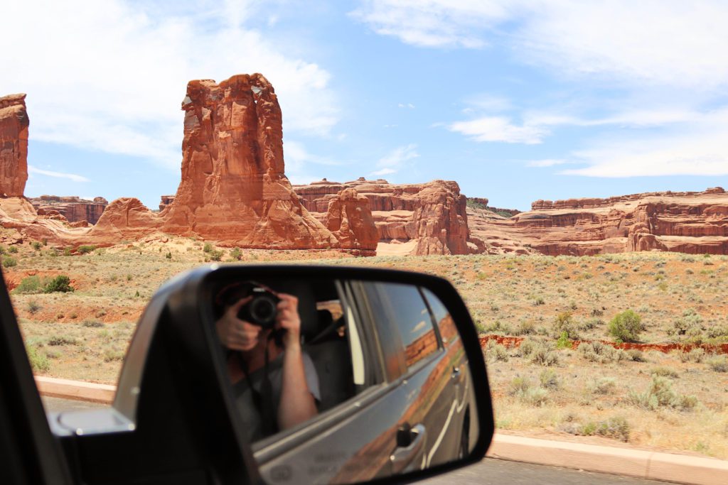 Two of the best hikes in Arches National Park | Simply Wander #arches #nationalpark #fieryfurnace #utah #simplywander