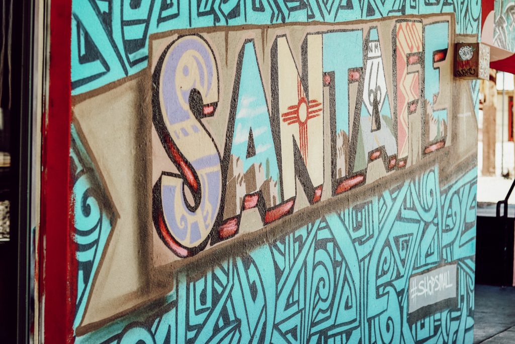 Explore Santa Fe's trendy Railyard district | 5 Awesome things to do in Santa Fe with kids #santafe #newmexico #railyard #simplywander