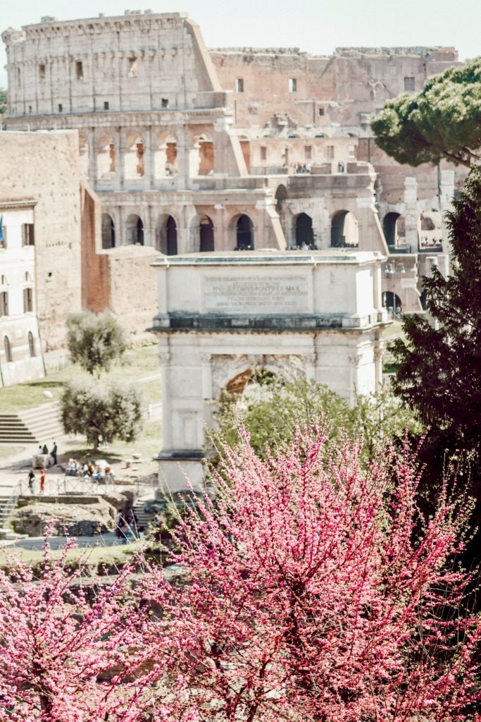 Tips for visiting the Roman Forum | First time guide to Rome: Top things to do in Rome #rome #italy #romanforum #simplywander