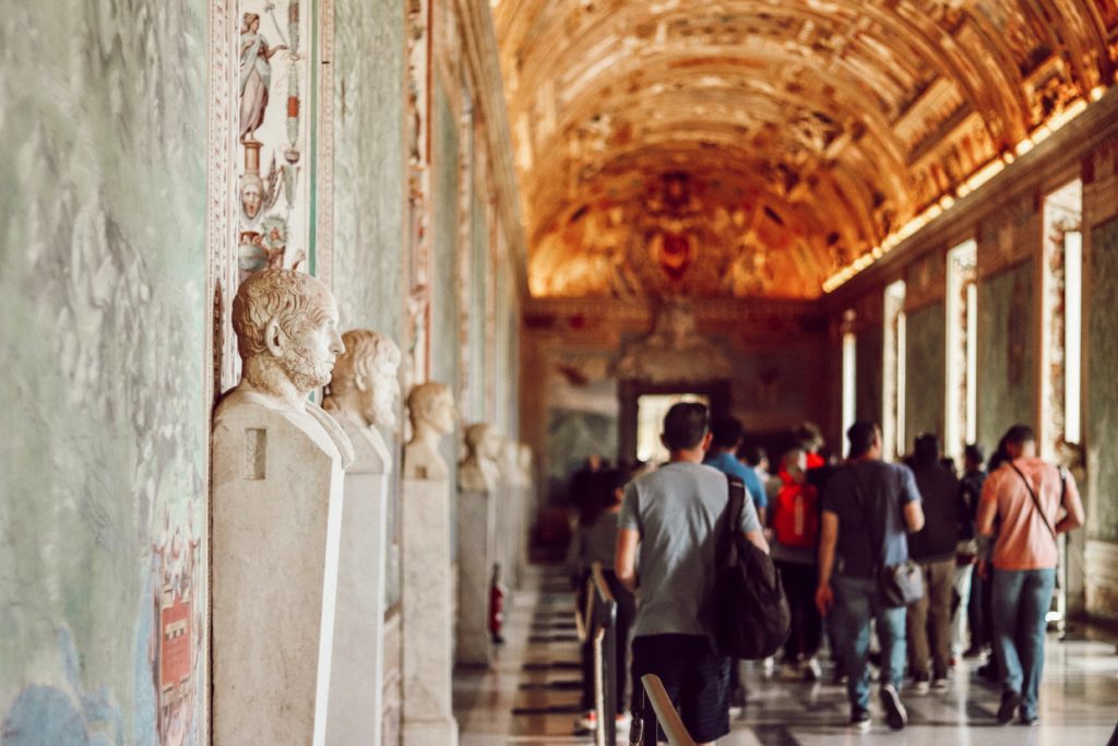 Visiting the Vatican Museum | The best self-guided walking tour of Rome #rome #italy #vaticanmuseum #simplywander