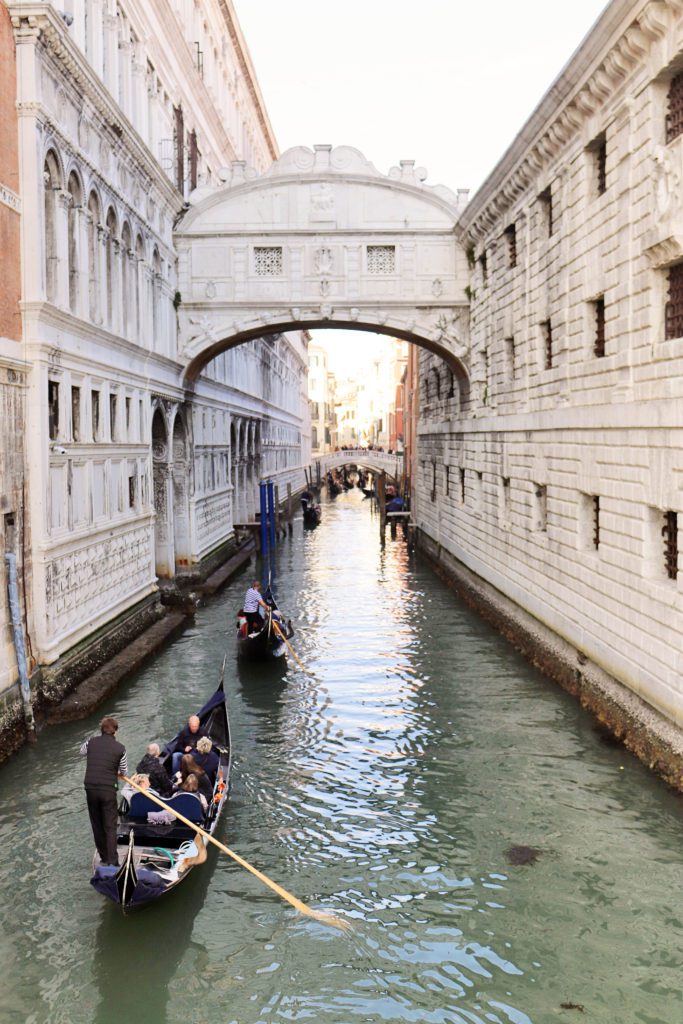 One perfect day in Venice Italy | Top things to see in Venice #venice #italy #simplywander