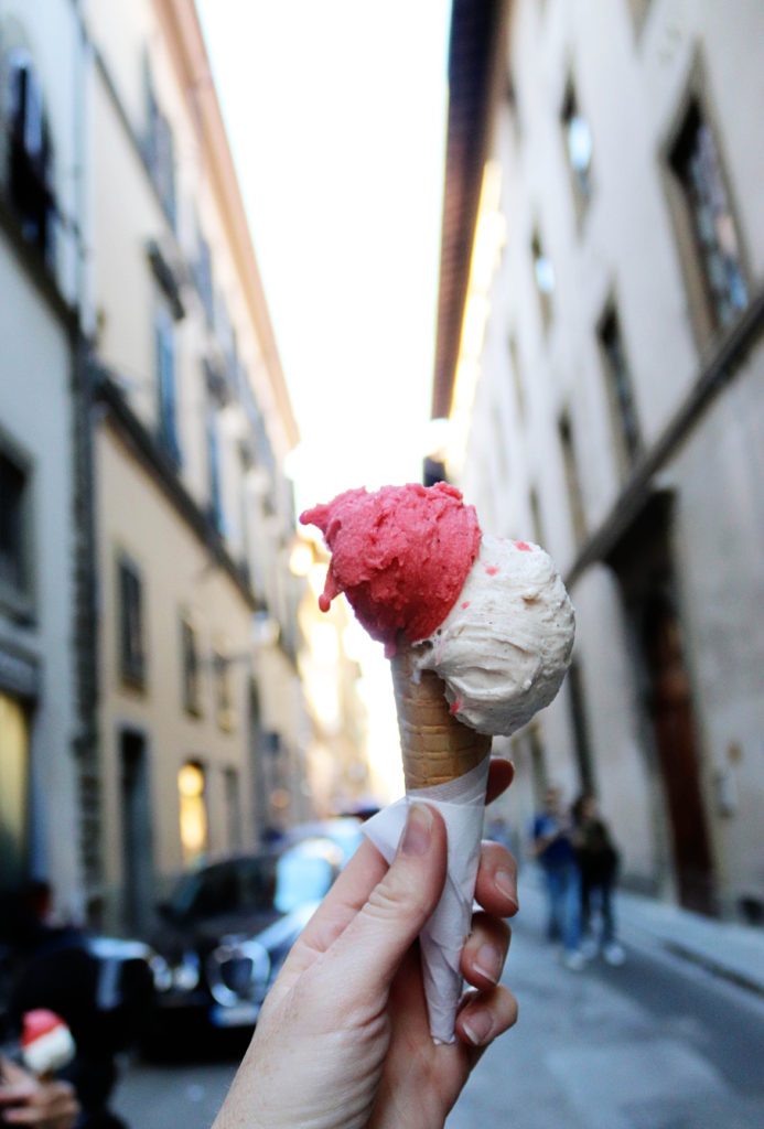 If you only have one day in Florence Italy don't miss these 5 spots | Simply Wander #Florence #Italy