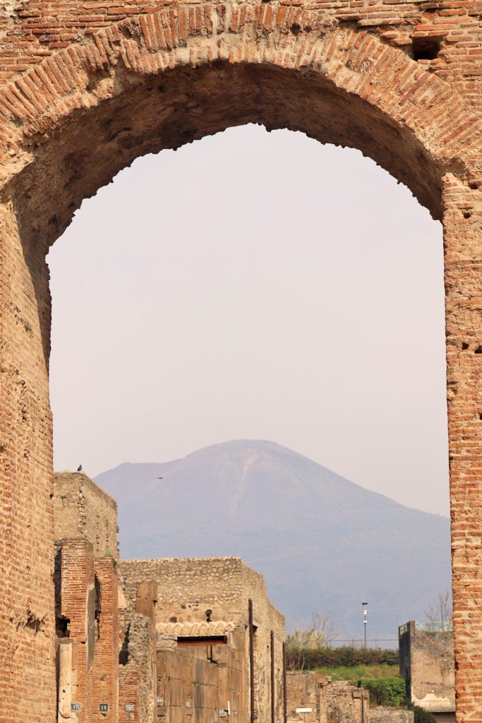 18 Fascinating Facts I Wish I Had Known Before Visiting Pompeii | Simply Wander #pompeii #italy #simplywander