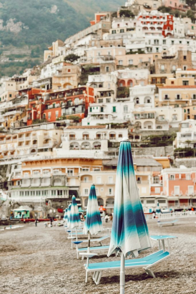 A photo journey through the Amalfi Coast towns | Positano | Simply Wander #italy #amalficoast #simplywander #positano