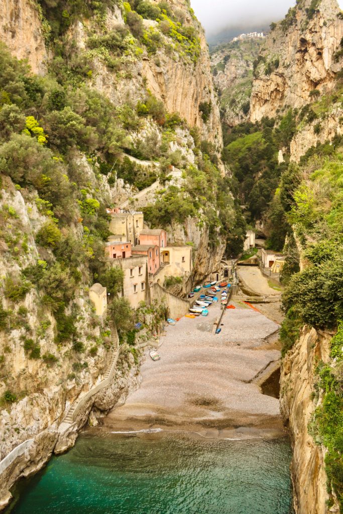 A photo journey through the Amalfi Coast towns | Fiordo di Furore | Simply Wander #italy #amalficoast #simplywander #FiordodiFurore