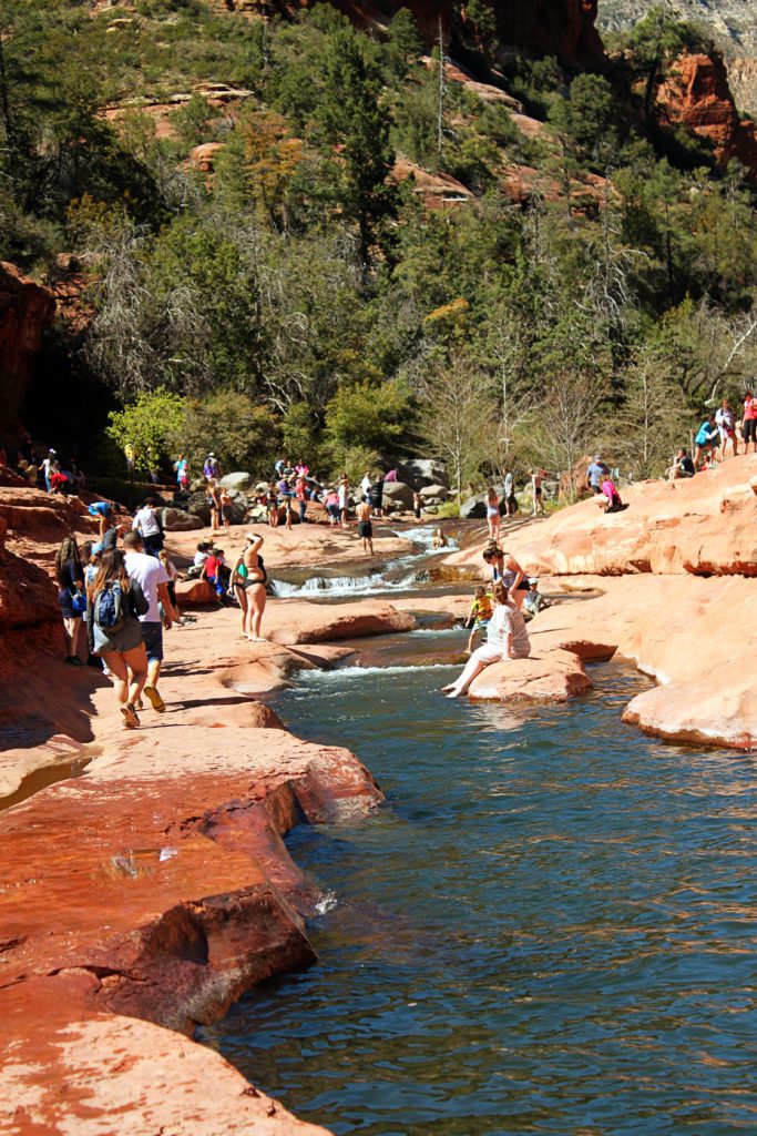 15 Fun Things to do in Sedona Arizona with Kids | Slide Rock State Park #simplywander #sliderock #sedona #arizona