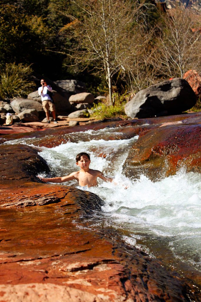 15 Fun Things to do in Sedona Arizona with Kids | Slide Rock State Park #simplywander #sliderock #sedona #arizona