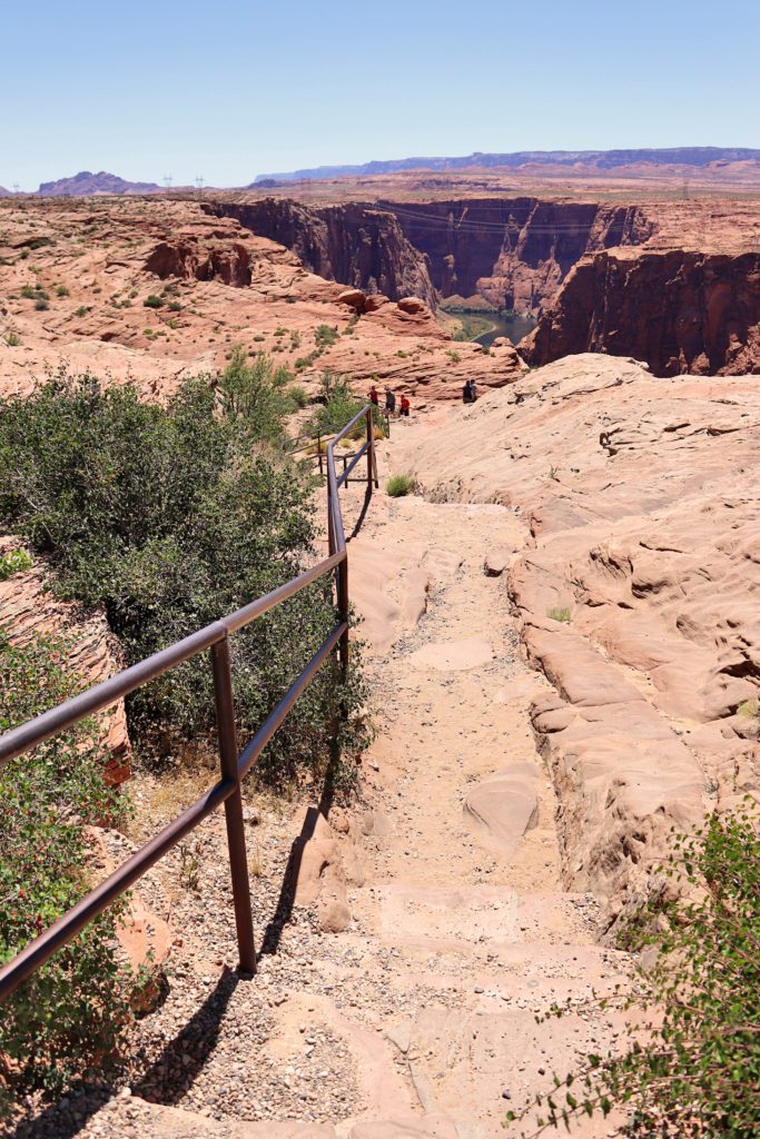 12 Memorable things to do in Page Arizona | Dam Overlook trail #simplywander #page #arizona #lakepowell #damoverlook