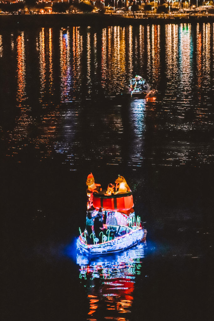 18 Best Places to go during Christmas in Arizona | Tempe Fantasy of Lights Boat Parade