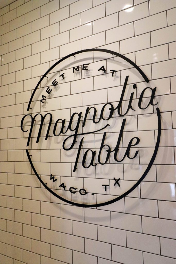 6 Things you should know before visiting Magnolia Market | Tips for visiting Magnolia Table #simplywander #magnolia #waco #texas