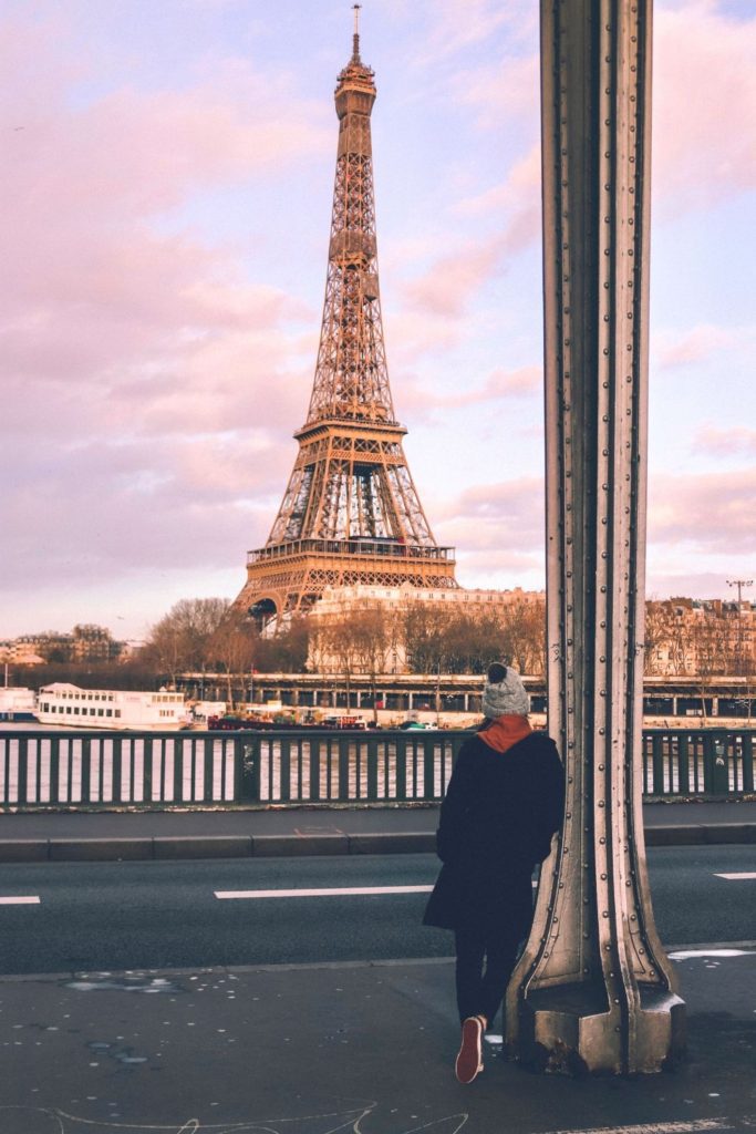 7 Spectacular Places to View the Eiffel Tower #simplywander #paris #france #eiffeltower