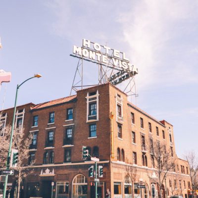 12 spots not to miss on a Route 66 road trip through Arizona | Historic Downtown Flagstaff #simplywander #route66 #flagstaff