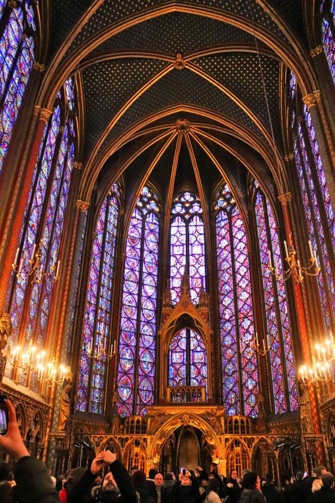 Paris in 4 Days: The ambitious traveler's guide to Paris | Saint Chapelle  #simplywander #paris #saintechapelle