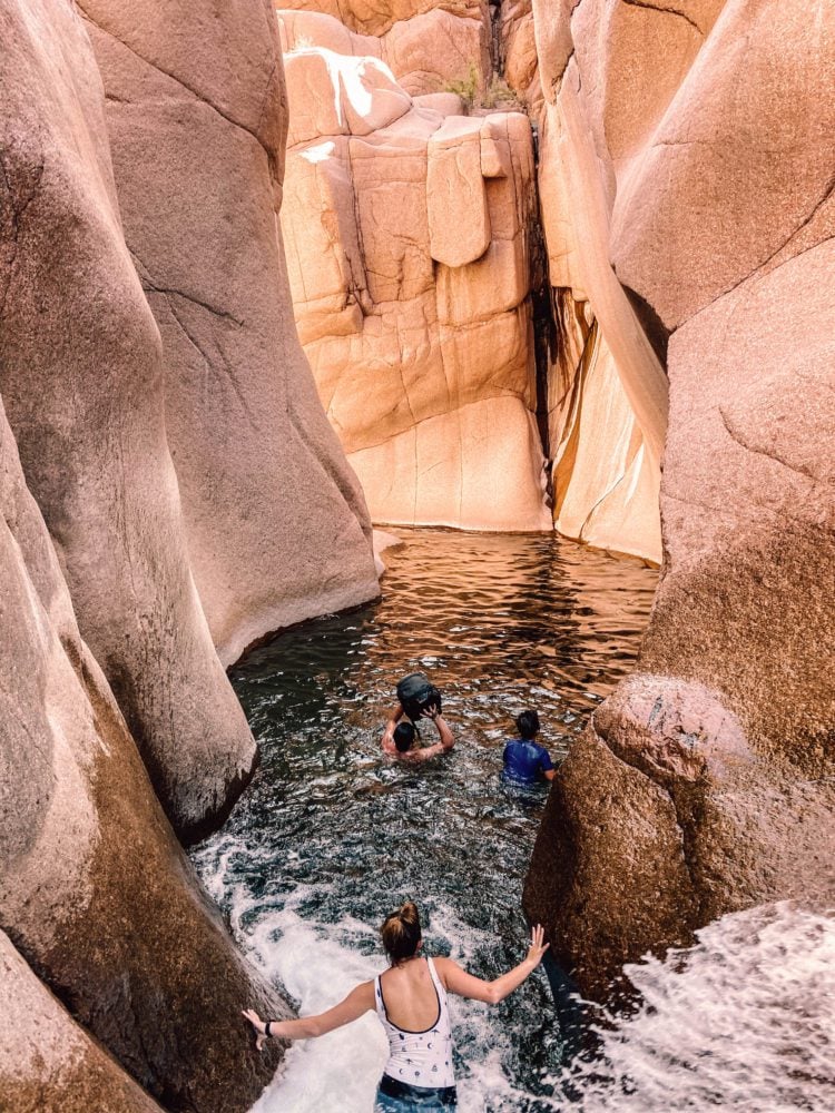 The Best Stops on the Apache Trail Scenic Drive | Salome Jug #simplywander