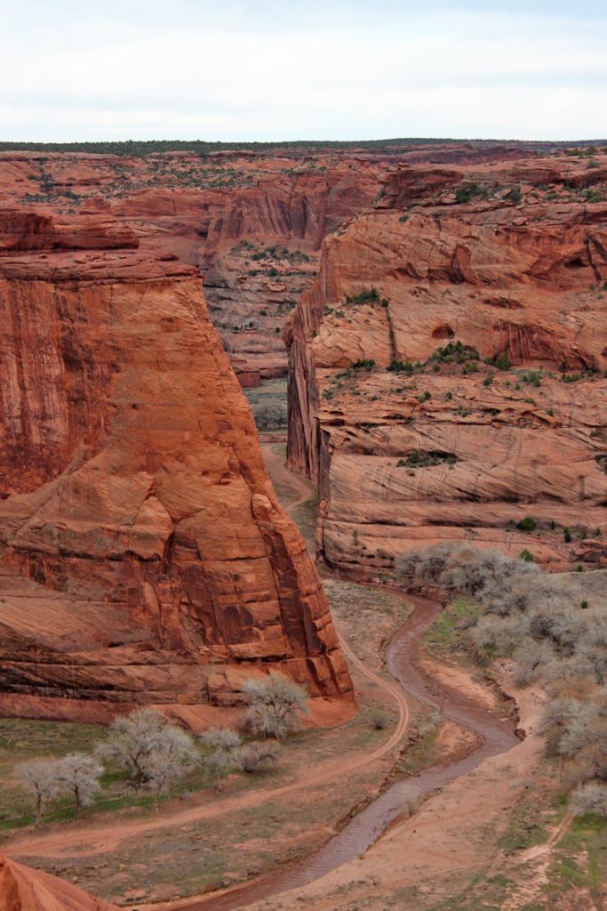 Discover Arizona's Discreet Canyon de Chelly National Monument | #simplywander #canyondechelly #arizona