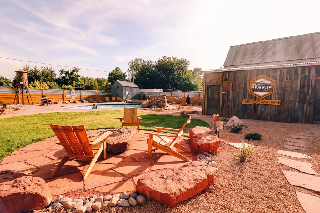 TImber and Tin: The best place to stay in Kanab Utah | Simply Wander #simplywander #kanab #utah #timberandtin
