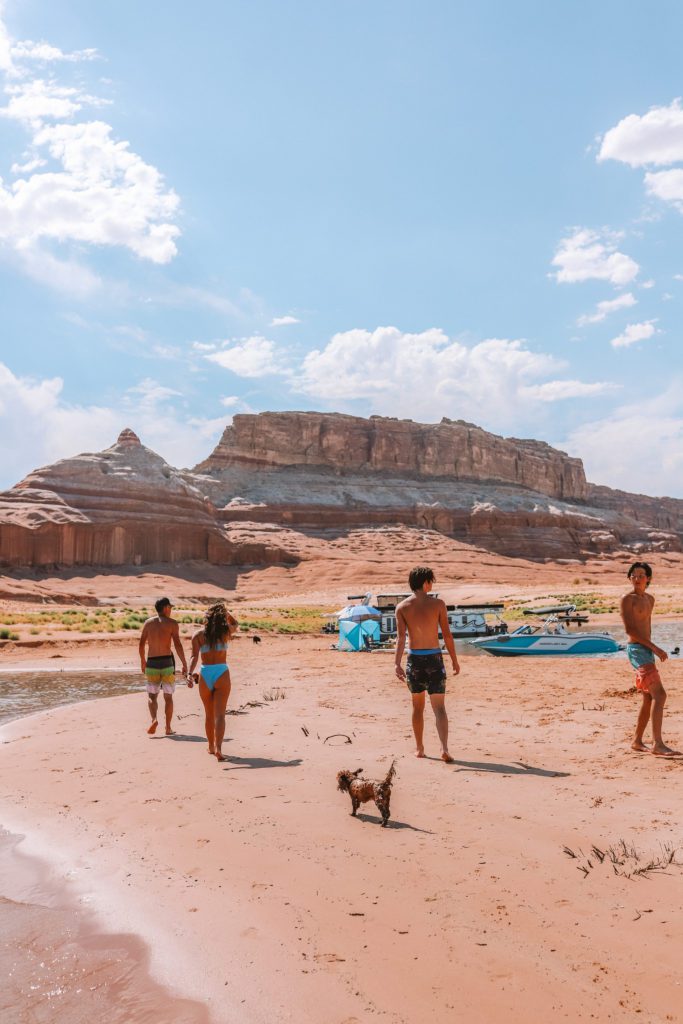 First Time Guide to Visiting Lake Powell | Simply Wander