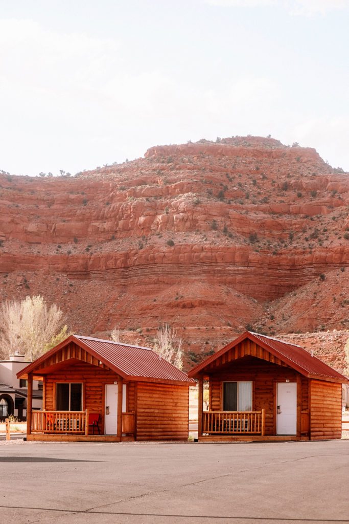 A Kanab Utah Guide for Families | Red Canyon Cabins #simplywander #kanab #utah #redcanyoncabins