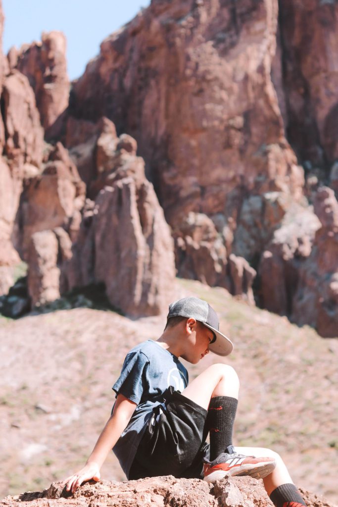 7 Awesome Hikes in Phoenix Arizona | Lost Dutchman State Park Treasure Loop Trail #simplywander #phoenixhikes #treasuerlooptrail #lostdutchmanstatepark