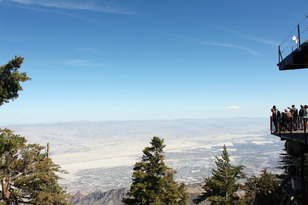 How to Spend a Girls Weekend in Palm Springs | Palm Springs Aerial Tramway #simplywander #palmsprings #california #girlsweekend #palmspringsaerialtramway