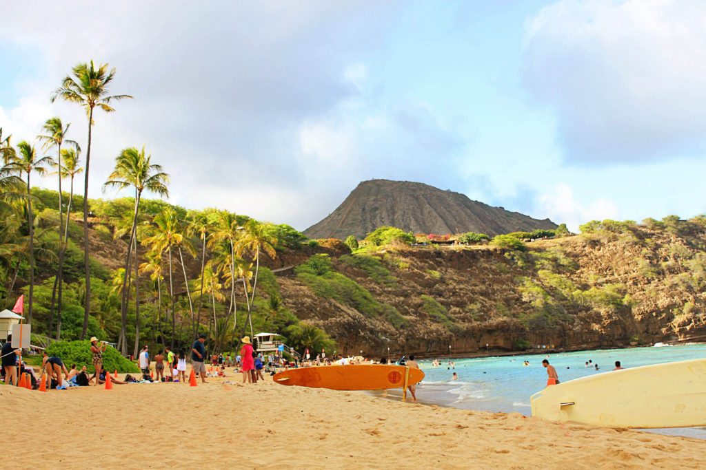 10 Unforgettable Things to do in Oahu with Kids | Hanauma Bay #simplywander #oahu #hawaii #hanaumabay