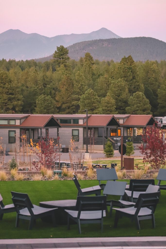 Best Things to do in Flagstaff with Kids | Stay at Village Camp #simplywander