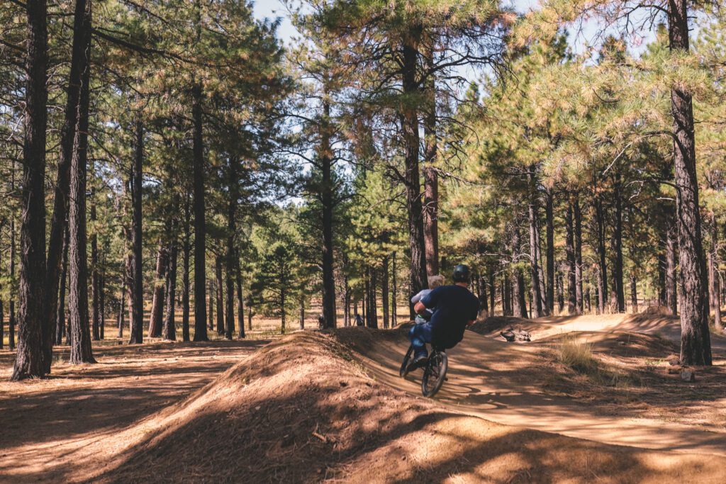 Best Things to do in Flagstaff with Kids | Fort Tuthill Bike Park #simplywander