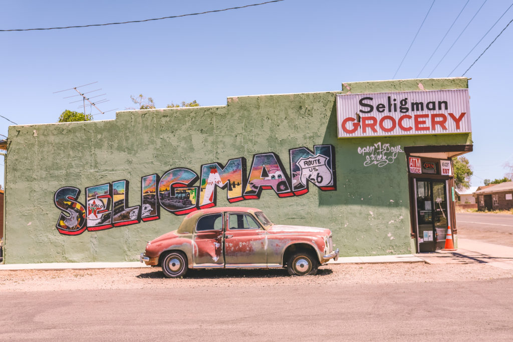 12 spots not to miss on a Route 66 road trip through Arizona | Seligman #simplywander #route66 #seligman