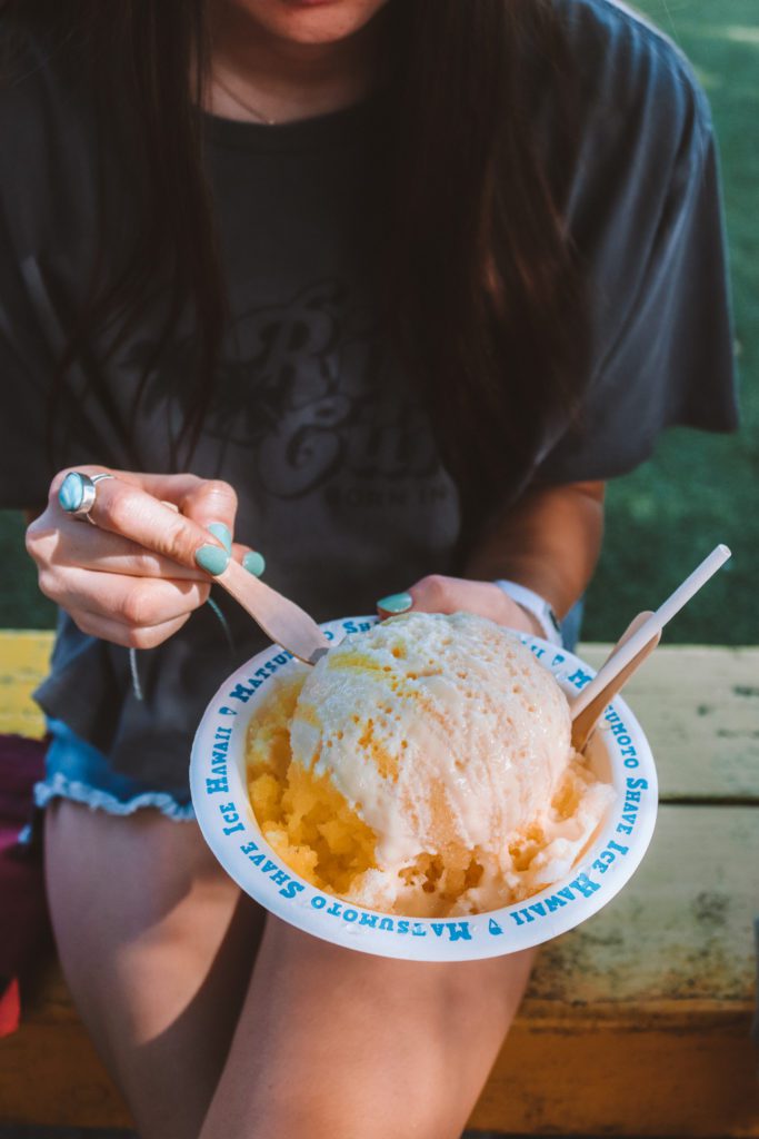 8 Bucket List Things to do in Haleiwa Hawaii | Old Town Haleiwa Matsumoto's Shave Ice #simplywander #haleiwa #hawaii #oahu #matsumoto