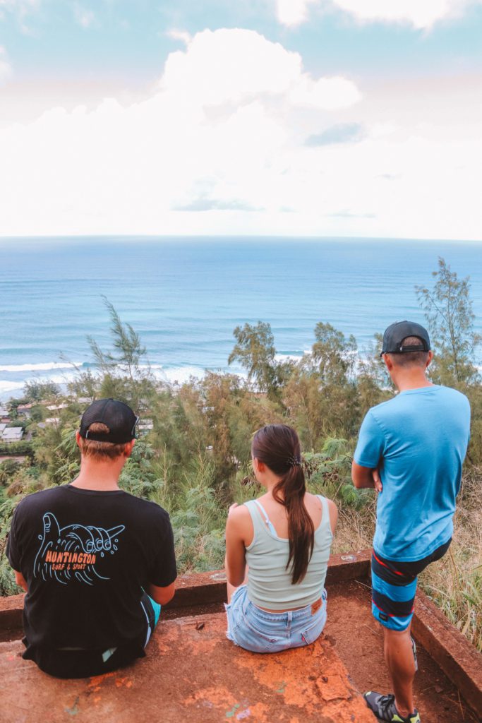 8 of the Best Hikes on Oahu | Ehukai Pillbox Trail #simplywander