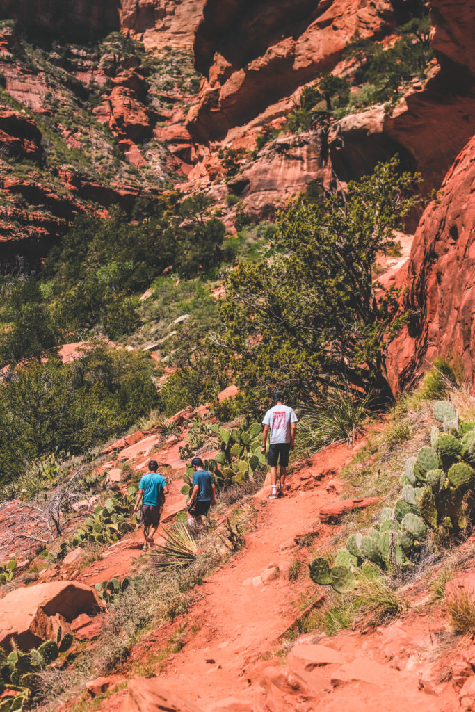 How to Find the Secret Lookout on Sedona's Fay Canyon Trail | Simply Wander #faycanyon #sedona #arizona #simplywander