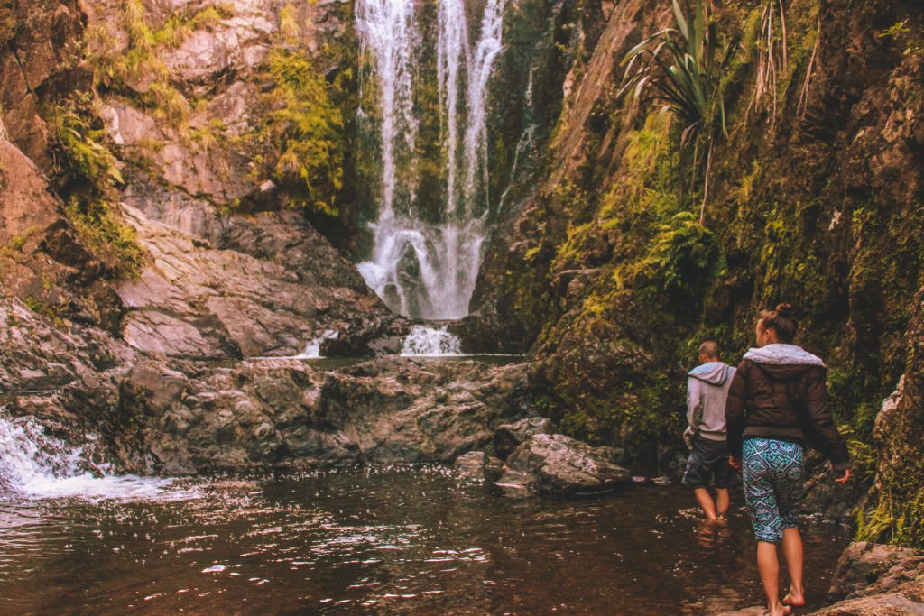 9 Incredible places to visit in Northland New Zealand | Piroa Falls #simplywander #northland #newzealand #piroafalls