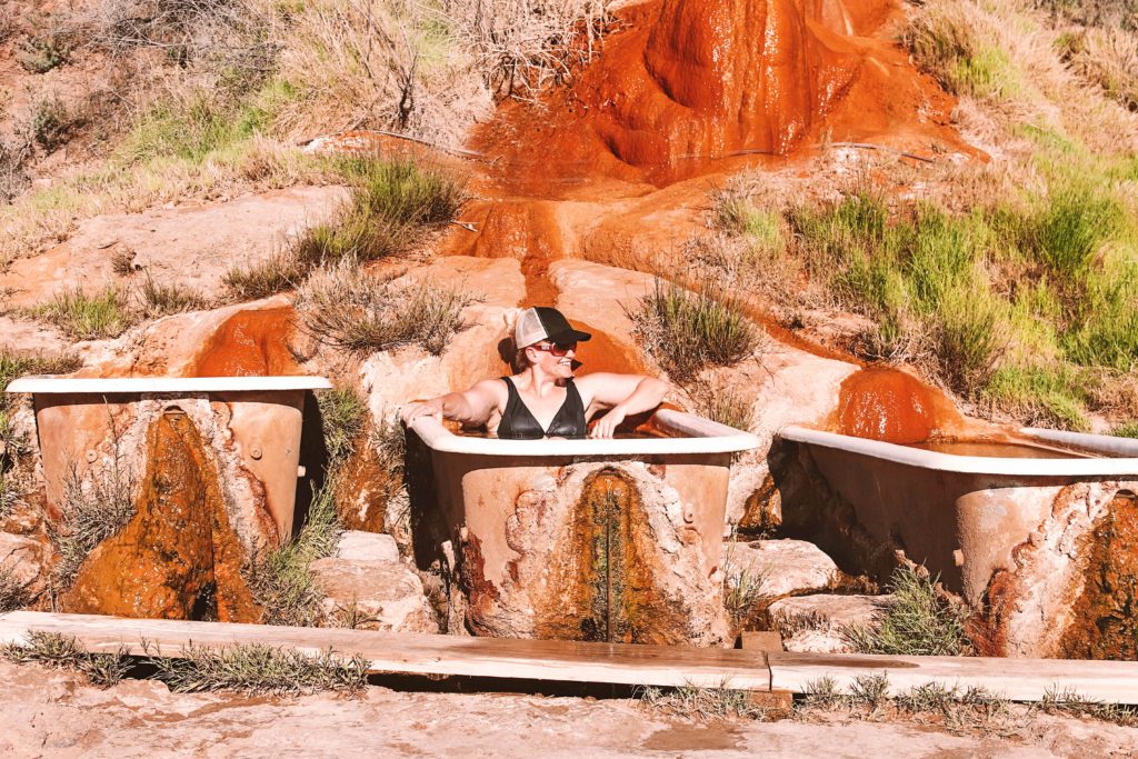 4 of the Best Hot Springs in Utah | Mystic Hot Springs #simplywander #utah #hotsprings #mystichotsprings